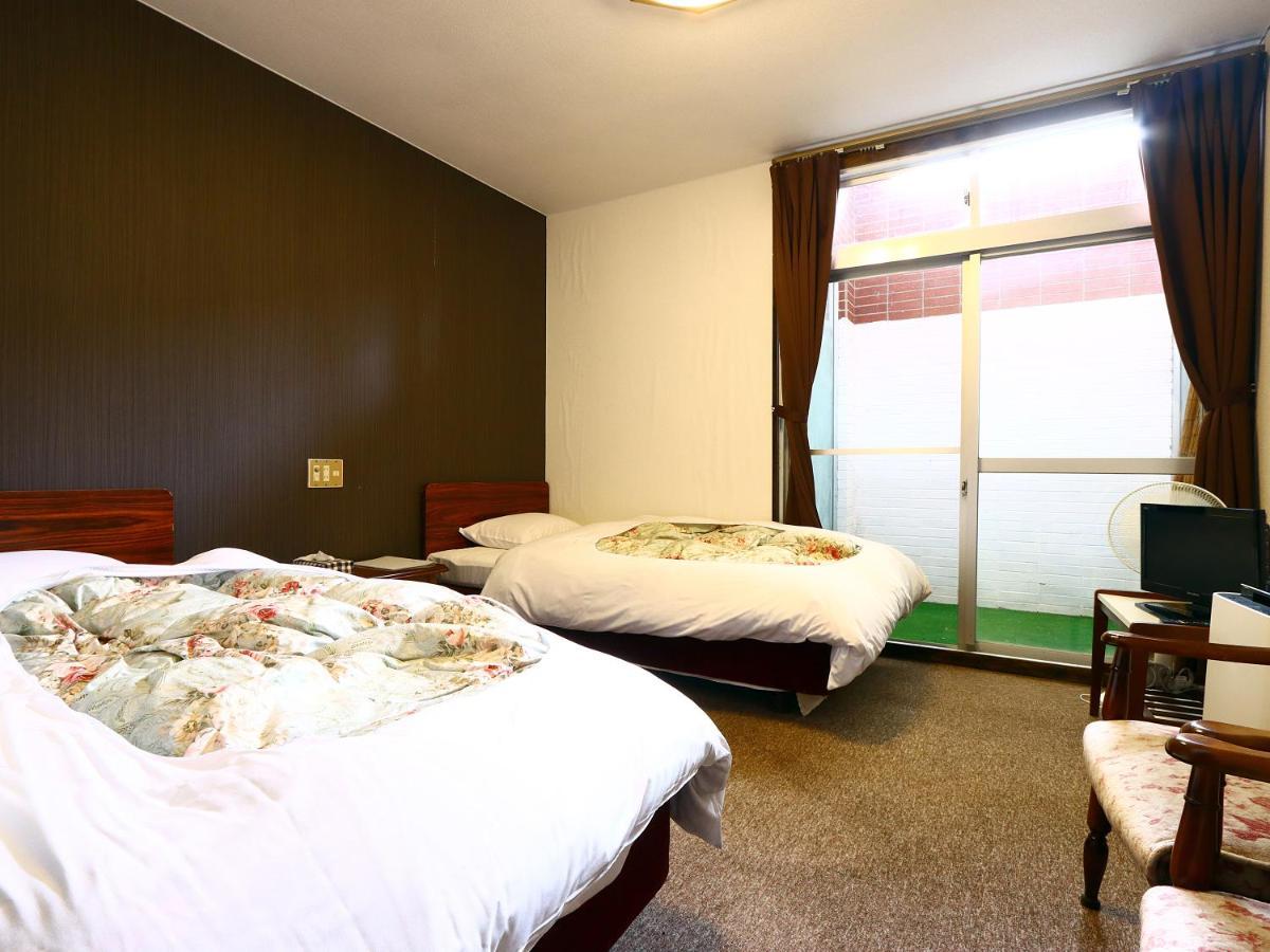 Hotel New Bernina Nagano Esterno foto